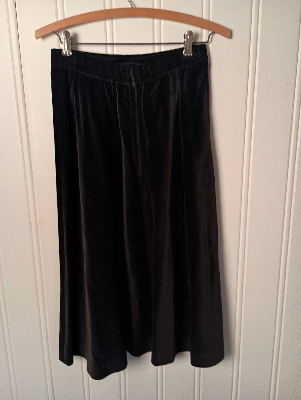 70s Paddle & Saddle- Vintage Black Velvet A-Line Skirt - Size S